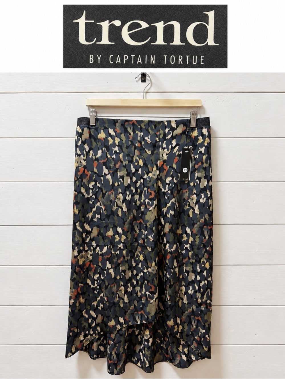NWT Trend by Captain Tortue Abstract Print High-Low Skirt – Size Large